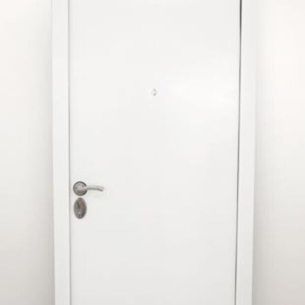 Porta De Segurança De Giro Pintura Eletrostática Branca Lado