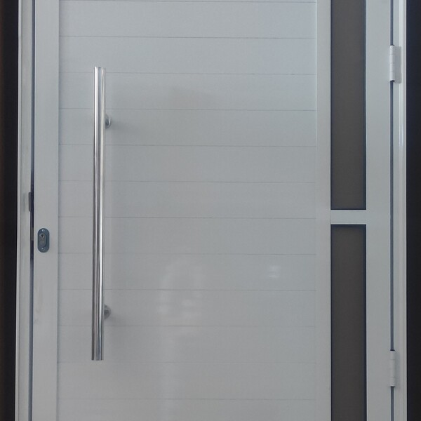 Porta Lambril Com Visor E Puxador 2,10 X 0,90