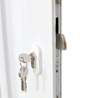 Porta Lambril de Giro Alumínio Branco com Fechadura Multiponto 2,15x0,98m Lado Direito Linha Sociale 3A Alumínio