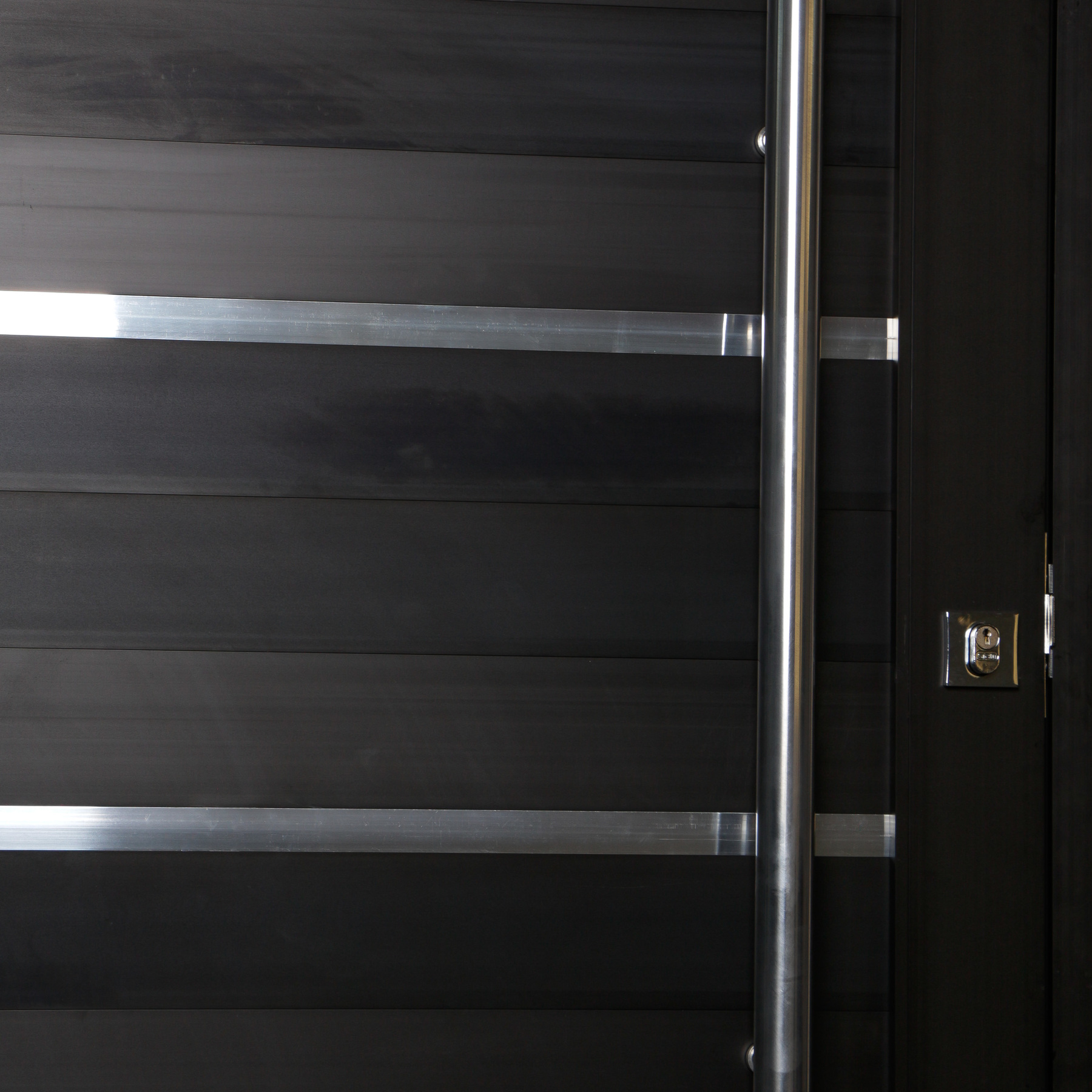 porta_pivotante_de_aluminio_la