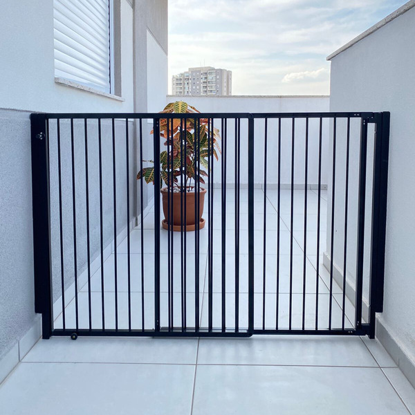 Portão De Correr Com Altura De 85 Cm E Largura Regulável De 8