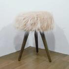 Pufe Detroit Redondo Peludo Rosê Com Pé Palito