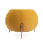 Puff Banco Decorativo Orlando Oval Tecido Veludo Mostarda Pés
