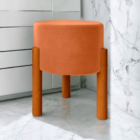 Puff Banqueta Redondo Pés Em Madeira Maciça Terra Cota