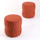 Puff Decorativo Arequipa Redondo Com Fivela De Metal Tecido V