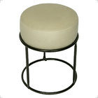 Puff Decorativo Para Sala Luxe Base Preta Suede Bege - Clique