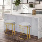 Puff Decorativo Redondo Sakura Base Metal Dourado Linho Cinza