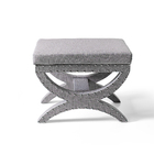 Puff Estofado Com Tachas Channel Cinza Claro – Straub Web