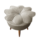 Puff Pétalas Pés Palito Decorativo Sala E Quarto Floratta Vel