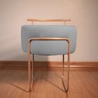 Puff Redondo Estofado Linho Base Metal Adão Cinza