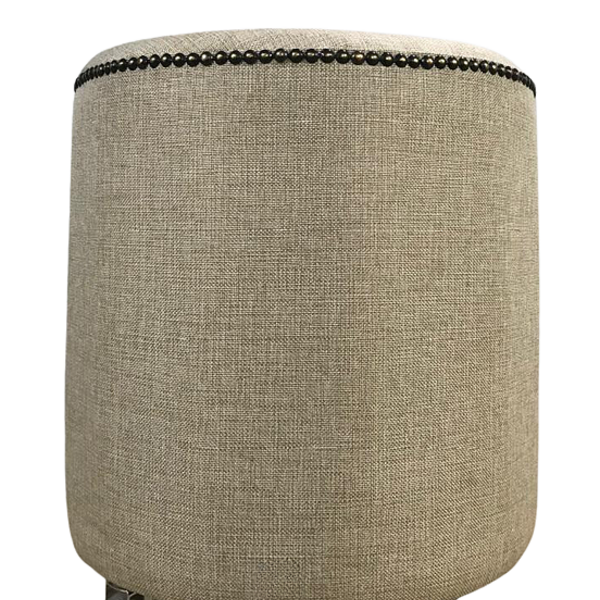 Puff Redondo Tachas Não É Segredo Linho Palha Rodinha 40x45 N