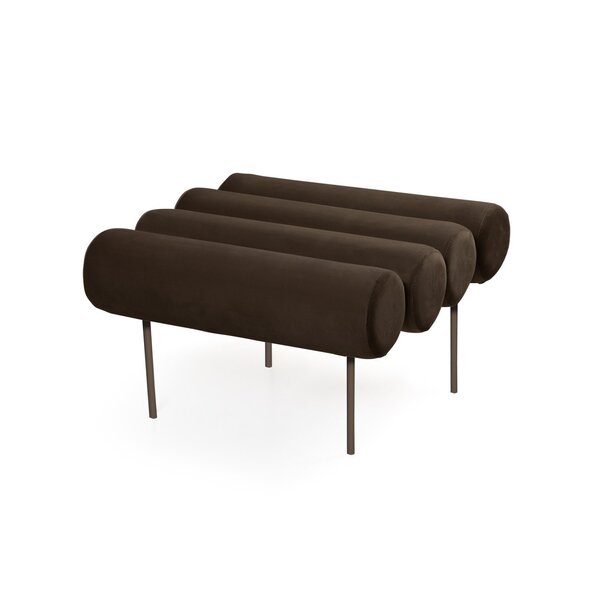 Puff Rolinho Em Veludo 41cm X 60cm Com Pés Marrom