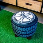 Puffinho Infantil Redondo Estampado Suede Pneu Carro Pés Chan