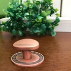 Puxador Beetle Com Base Granada Vecchio Cobre Zen