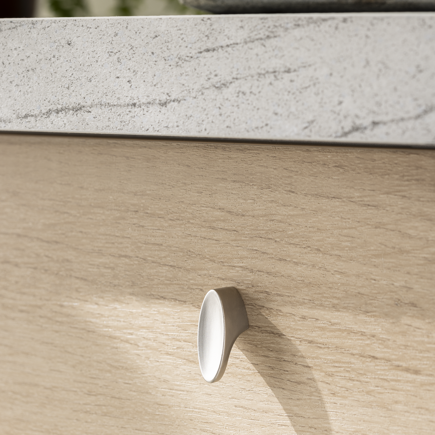 Design minimalista com facilidade na abertura