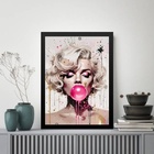 Quadro Aquarela Marilyn Bubble Gum 45x34cm Moldura Preta