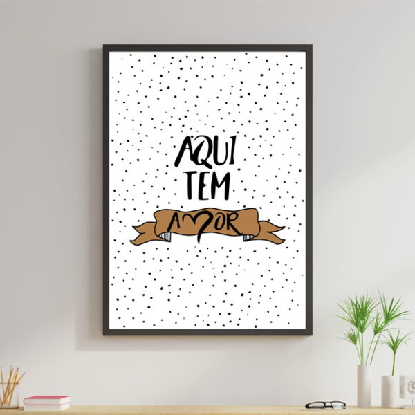 Quadro Aqui Tem Amor- Marrom 33x24cm Moldura:madeira Preta