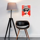 Quadro Audrey Hepburn Poá Vermelho 33x24cm - Com Vidro Moldur