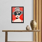 Quadro Audrey Hepburn Poá Vermelho 33x24cm Moldura Preta