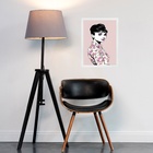 Quadro Audrey Hepburn Romântica Floral 33x24cm Moldura Branca