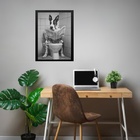 Quadro Banheiro Dog Alemão Lendo Jornal 33x24cm Moldura Preta