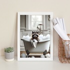 Quadro Banheiro Guaxinim Tomando Banho 33x24cm Moldura Branca