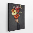 Quadro Buque De Flores Segurado Por Uma Mão Canvas 120x80cm