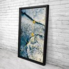 Quadro Com Moldura Chanfrada Elementos Dourados