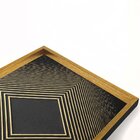 Quadro Com Moldura Chanfrada Ilusão Dourada