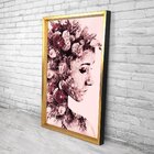 Quadro Com Moldura Chanfrada Mulher Com Rosas