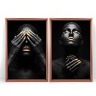 Quadro Com Moldura Chanfrada Mulheres Ouro