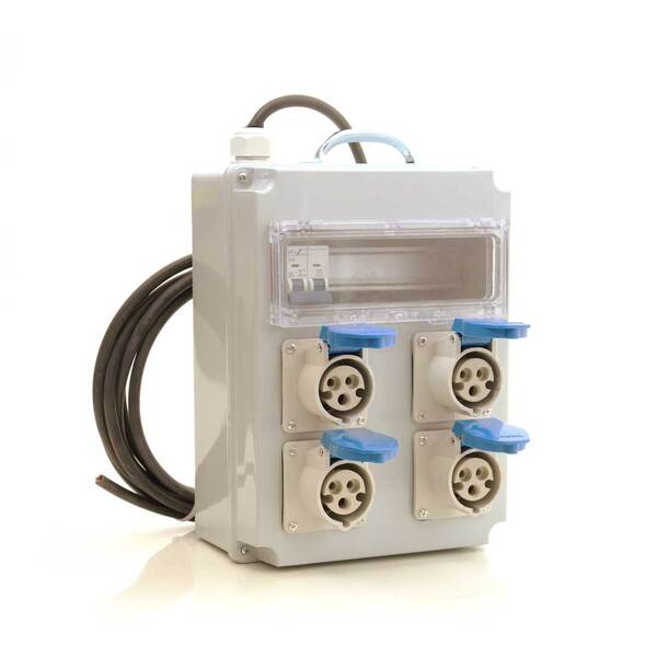 Quadro Com Tomadas Canteiro De Obras Robo Strahl Uc-3055/03