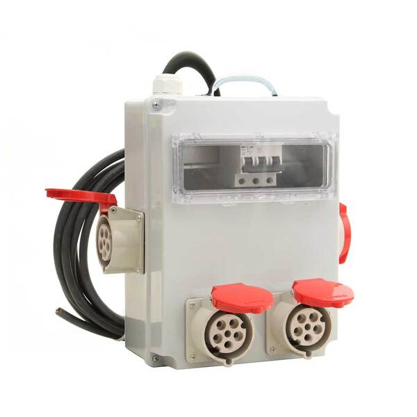 Quadro Com Tomadas Canteiro De Obras Robo Strahl Uc-3055/07