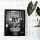 Quadro Coruja No Banheiro Lendo Jornal 45x34cm - Com Vidro Mo