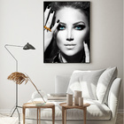 Quadro Decorativo 50x70 Cm Mulher 057 Com Moldura Laqueada Pr