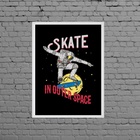Quadro Decorativo Astronauta Skate 45x34cm - Com Vidro Moldur