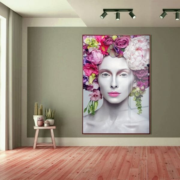 Quadro Decorativo Beautiful Flower Queen Com Moldura Marrom E
