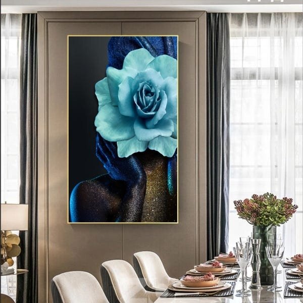 Quadro Decorativo Conceitual Woman Blue Rose Com Moldura Dour