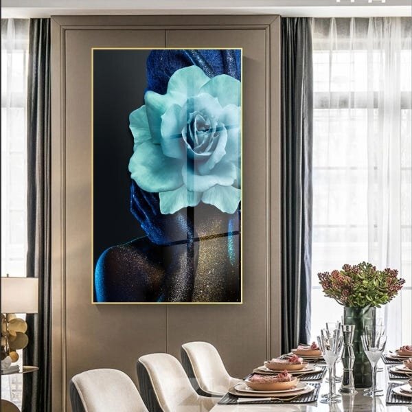 Quadro Decorativo Conceitual Woman Blue Rose Com Moldura Dour