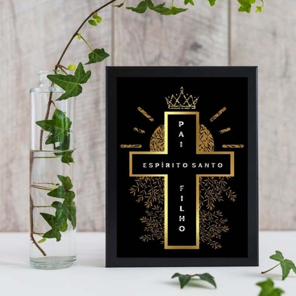 Quadro Decorativo Cruz Santíssima Trindade 33x24cm - Com Vidr