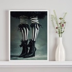 Quadro Decorativo De Bruxa - Pernas Sapato 45x34cm Moldura Br