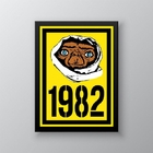 Quadro Decorativo E.t 1982 33x24cm Moldura:madeira Preta