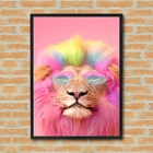 Quadro Decorativo Leão Óculos Coração Rosa  - 70x50cm Moldura