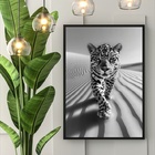 Quadro Decorativo Leopardo Preto E Branco 45x34cm - Com Vidro