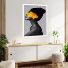 Quadro Decorativo Mulher P&b Amarelo  - 70x50cm Moldura Preta