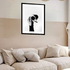 Quadro Decorativo Xícara Café Mão P&b  - 70x50cm Moldura Preta