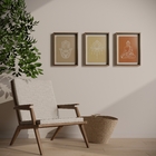 Quadro Floating Hamsa Marrom com Vidro 40x30cm Kapos