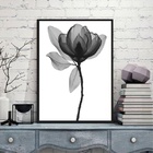 Quadro Fotografia De Flor Preto E Cinza 33x24cm Moldura:madei