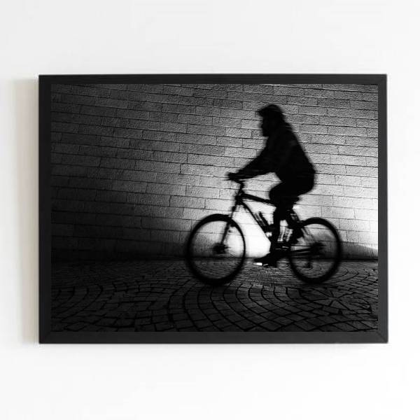 Quadro Fotografia Pessoa Pedalando 24x18cm - Com Vidro Moldur