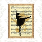 Quadro Moldura Dourada Bailarina Partitura 45x34cm Acabamento